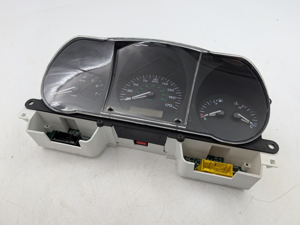 JAGUAR X100 XK8 2002 DASH CLUSTER SPEEDO INSTRUMENTS LJE4300AB/303 85000 MILES