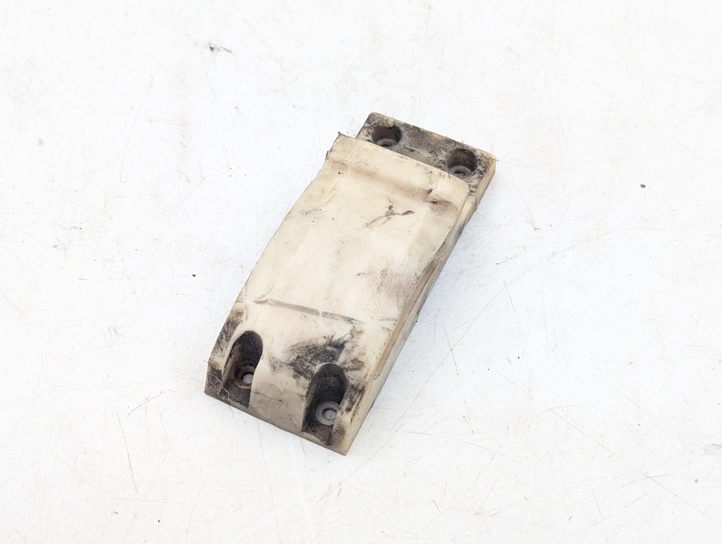 JAGUAR XJ6 XJ12 XJ40 WHITE BUMPER MOUNT BRACKET GUIDE BLOCK BBC7087 HMB6454AA