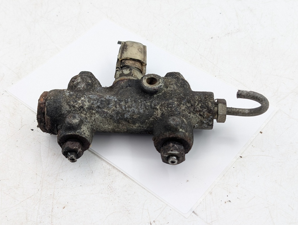 PDWA UNIT JAGUAR PRESSURE SWITCH BRAKES C41668 AAU1700 BIAS VALVE