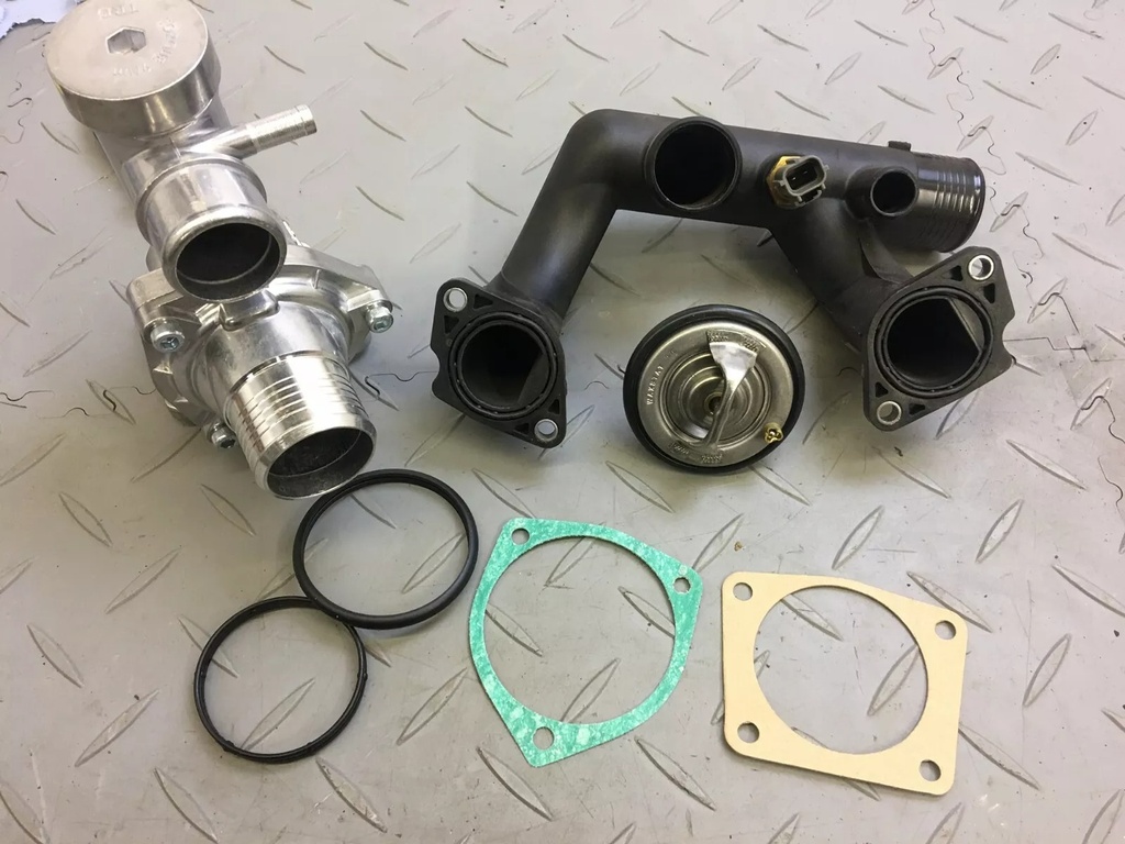 THERMOSTAT HOUSING AND WATER RAIL KIT V8 AJ
