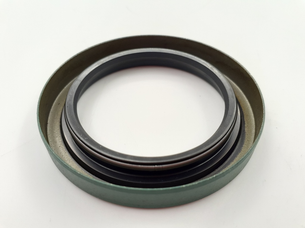 OUTPUT SHAFT OIL SEAL LATE 4HU SALISBURY/ GKN / XJS OEM SKF