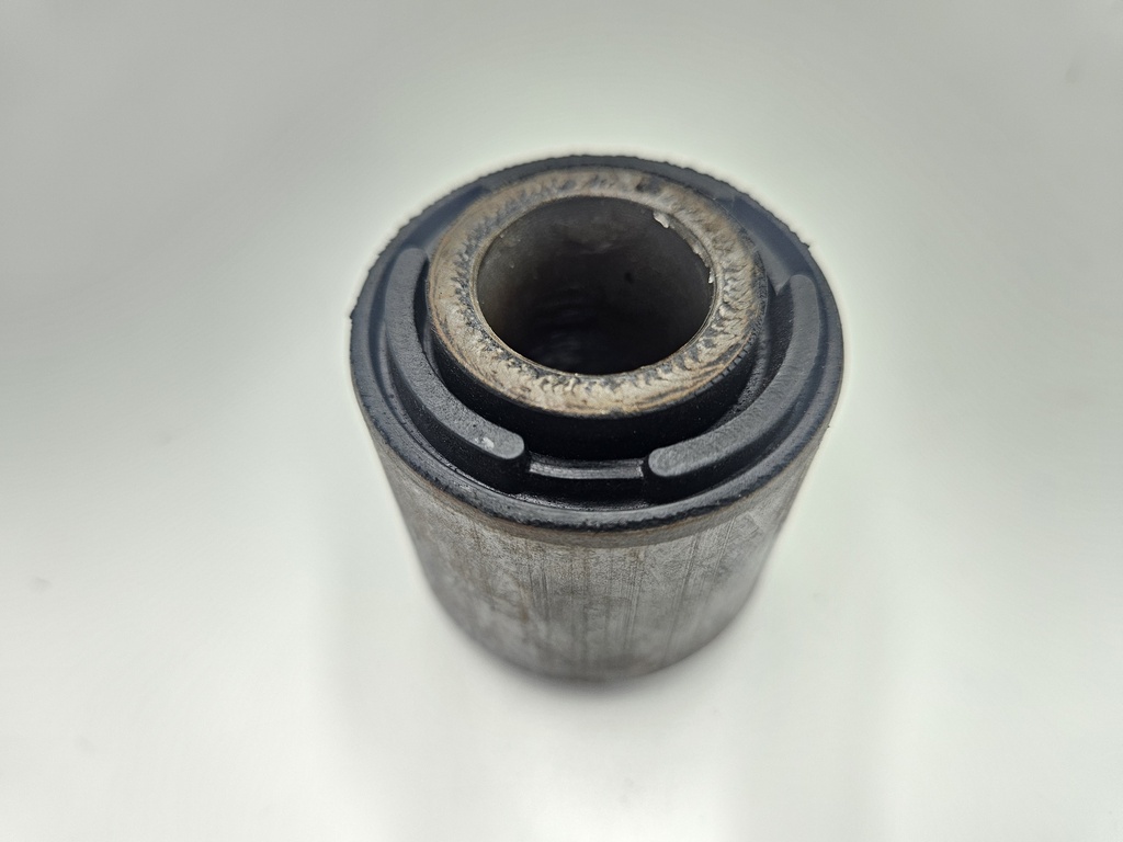 TOP PENDULUM BRACKET REAR AXLE SUSPENSION BUSH