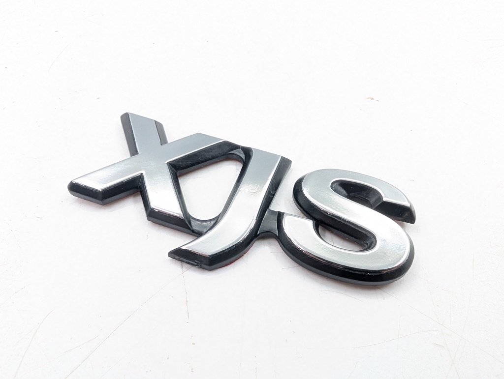 XJS FACELIFT 'XJS' BOOT BADGE
