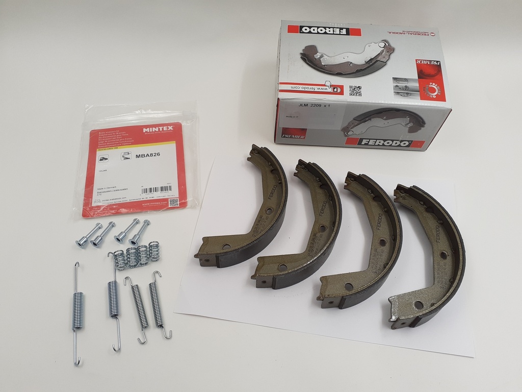 HANDBRAKE SHOES OUTBOARD BRAKES KIT WITH SPRINGS