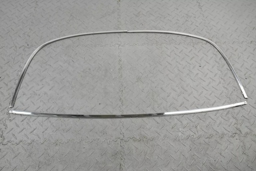 [BEC3086, BEC3085, BEC3084-PRC3831] JAGUAR XJS FACELIFT REAR WINDSCREEN SURROUND CHROME FINISHER BEC3086 BEC3084