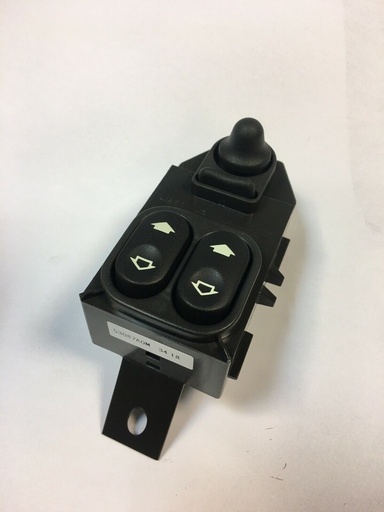 [LJA6332AG-G] XK8 XKR DRIVERS WINDOW AND MIRROR SWITCH PACK X100