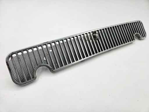 [BAC1020-8884 H8] AIR INTAKE GRILLE AND FILTER JAGUAR SERIES 3 5.3 FRONT EXTERIOR FITTING