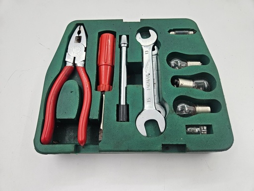 [-9069 UP2] CLEAN JAGUAR XJ8 X308 BONNET TOOL KIT SPANNER SPARE SCREWDRIVER BULBS PLIERS