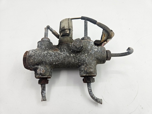 [C41668] PDWA UNIT JAGUAR PRESSURE SWITCH BRAKES USED C41668 AAU1700 BRAKING SYSTEM