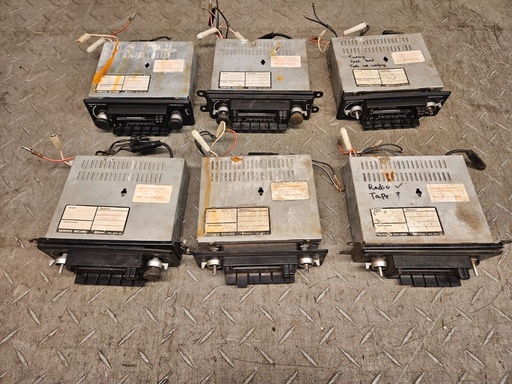 [DAC3373-9578 K9] JAGUAR XJ6 XJ12 SERIES 3 RADIO HEAD UNIT PLAYER BROKEN SPARES REPAIR BULK BUY