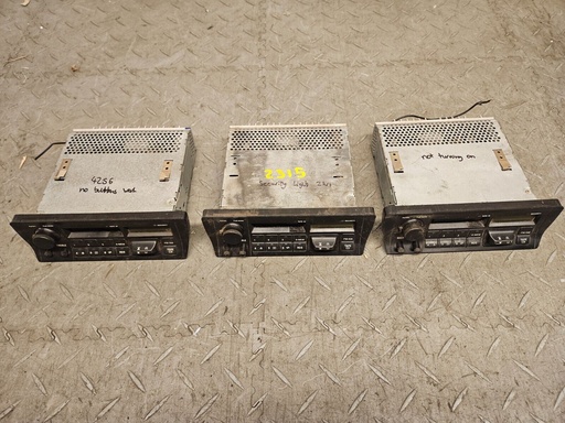 [DBC11304-9580 K9] RADIO JAGUAR XJ6 XJ12 XJ40 LATE HEAD UNIT PLAYER BROKEN SPARES REPAIR BULK BUY