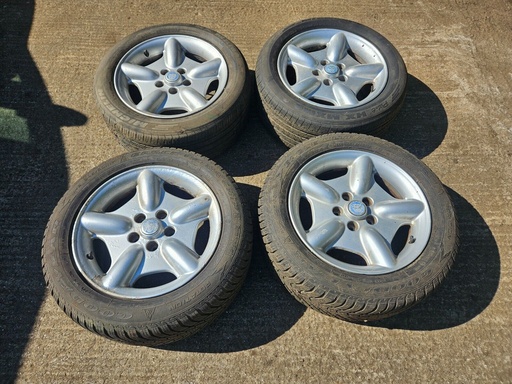 [MJA6116B-9871 YR] JAGUAR 17 INCH REVOLVER ALLOY WHEELS 8JX17INCHX33 WITH CENTRE CAPS MJA6116B