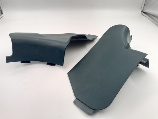 [-10068 K3] JAGUAR X100 XK8 RIGHT SIDE KICK PANEL TEAL HDX LOWER PLASTIC TRIM