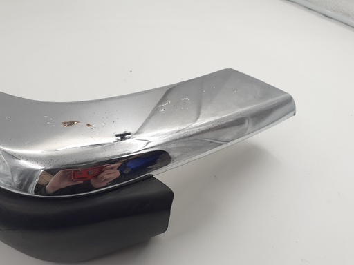 [BCC3433-10105 K10] XJS REAR CORNER CHROME LEFT PASSENGER SIDE SECTION BUMPER WITH BLADE RUBBER