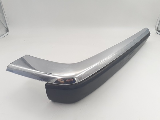 [BCC3432-10119 K8] XJS REAR CORNER CHROME RIGHT SIDE DRIVERS SIDE SECTION BUMPER WITH BLADE RUBBER