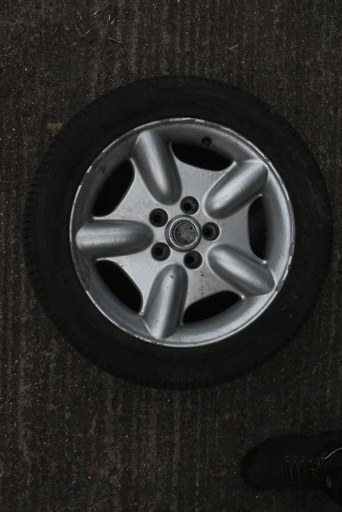 [MJA6116AB-10229 YR] JAGUAR  X100 XK8 V8 5 SPOKE REVOLVER ALLOY WHEEL SPARE 17 INCH 8JX17CHX33