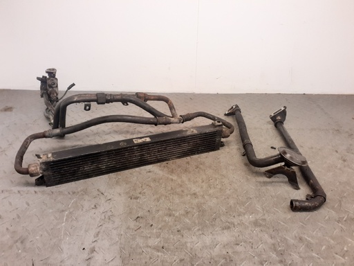 [CBC2691-10360 LG] JAGUAR XJS XJ12 LATE V12 5.3 LITRE FULL FLOW ENGINE OIL COOLER AND PIPEWORK