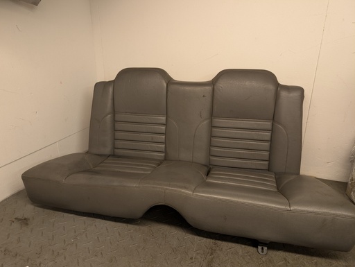 [10394 LG] JAGUAR XJS FACELIFT CONVERTIBLE REAR SEAT LEATHERS INTERIOR REAR BENCH SEAT KIT