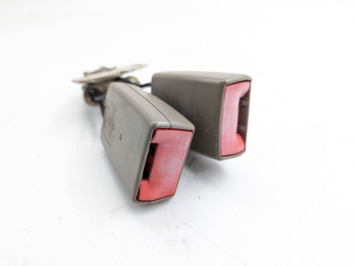 [HJA7090AA-10483 KB7] JAGUAR X100 XK8 COUPE CONVERTIBLE REAR TWIN SEAT BELT BUCKLES STABLE AEK HJA7090