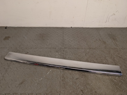 [BCC3434-14181 K11] JAGUAR XJS PRE FACELIFT CENTRE REAR BUMPER CHROME BLADE FINISHER TRIM BCC3434