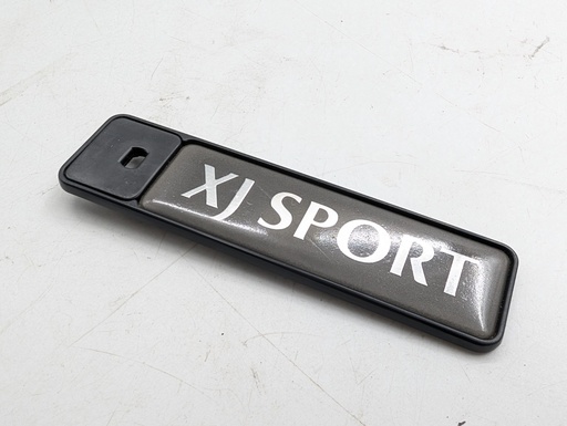 [HND5994FA-14228 KB7] Jaguar XJ SPORT X308 REAR BOOT EMBLEM BADGE LOGO FINISHER SCRIPT SILVER BLACK