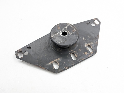[C21333-14326 K8] JAGUAR E-TYPE REAR GEARBOX MOUNTING BRACKET OEM C21333 GEAR BOX MOUNT