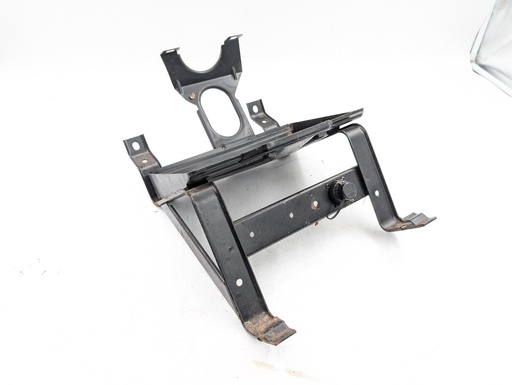[DBC12286-14988 K9] LATE XJ40 XJ6 XJ12 BATTERY TRAY METAL CLAMP BRACKET ASSEMBLY TIE DOWN DBC12286